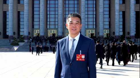 推动“数实融合” 培育多元化多层次就业新需求